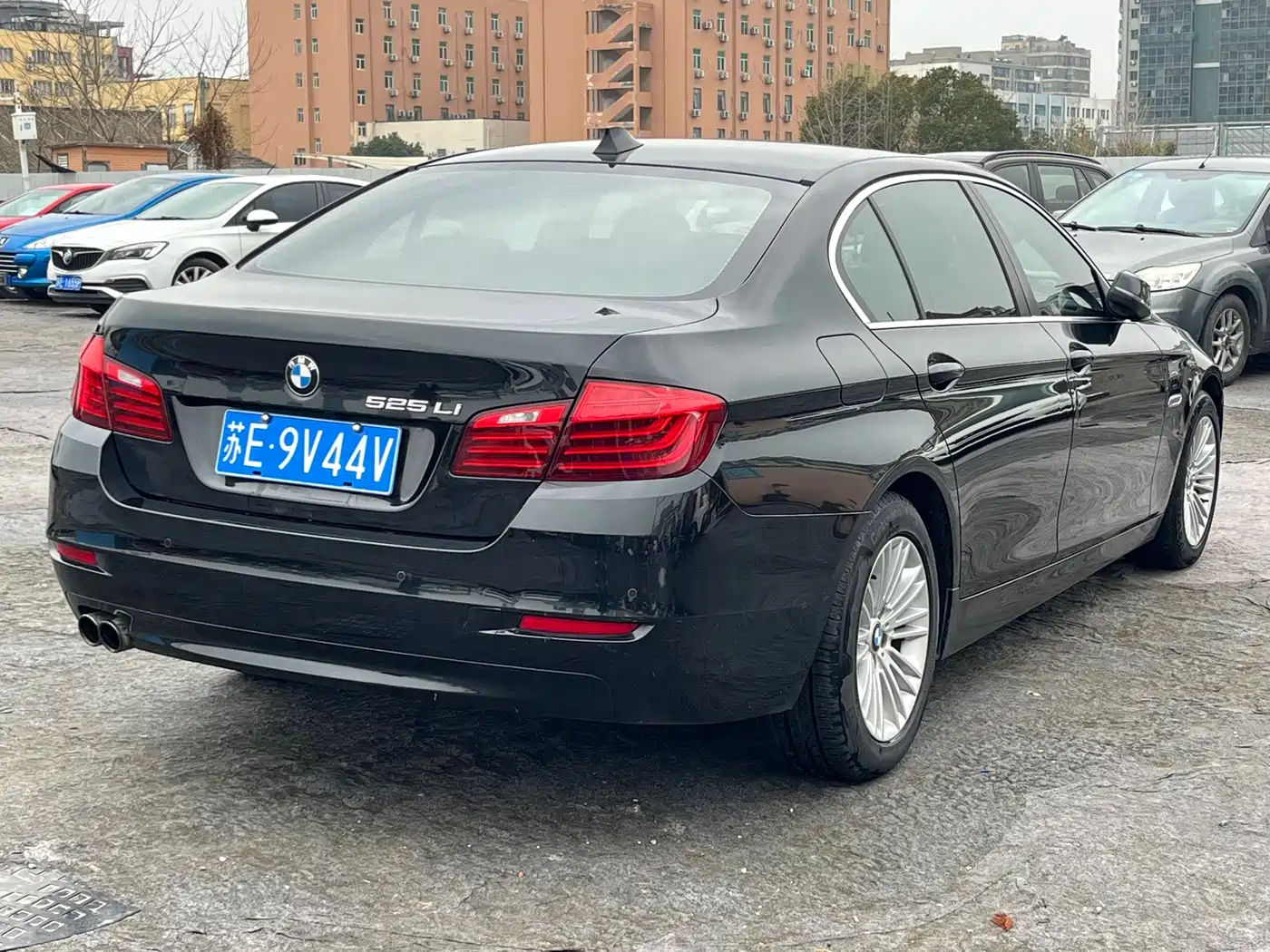 BMW 5 Series 2014 525Li Leading фото 7