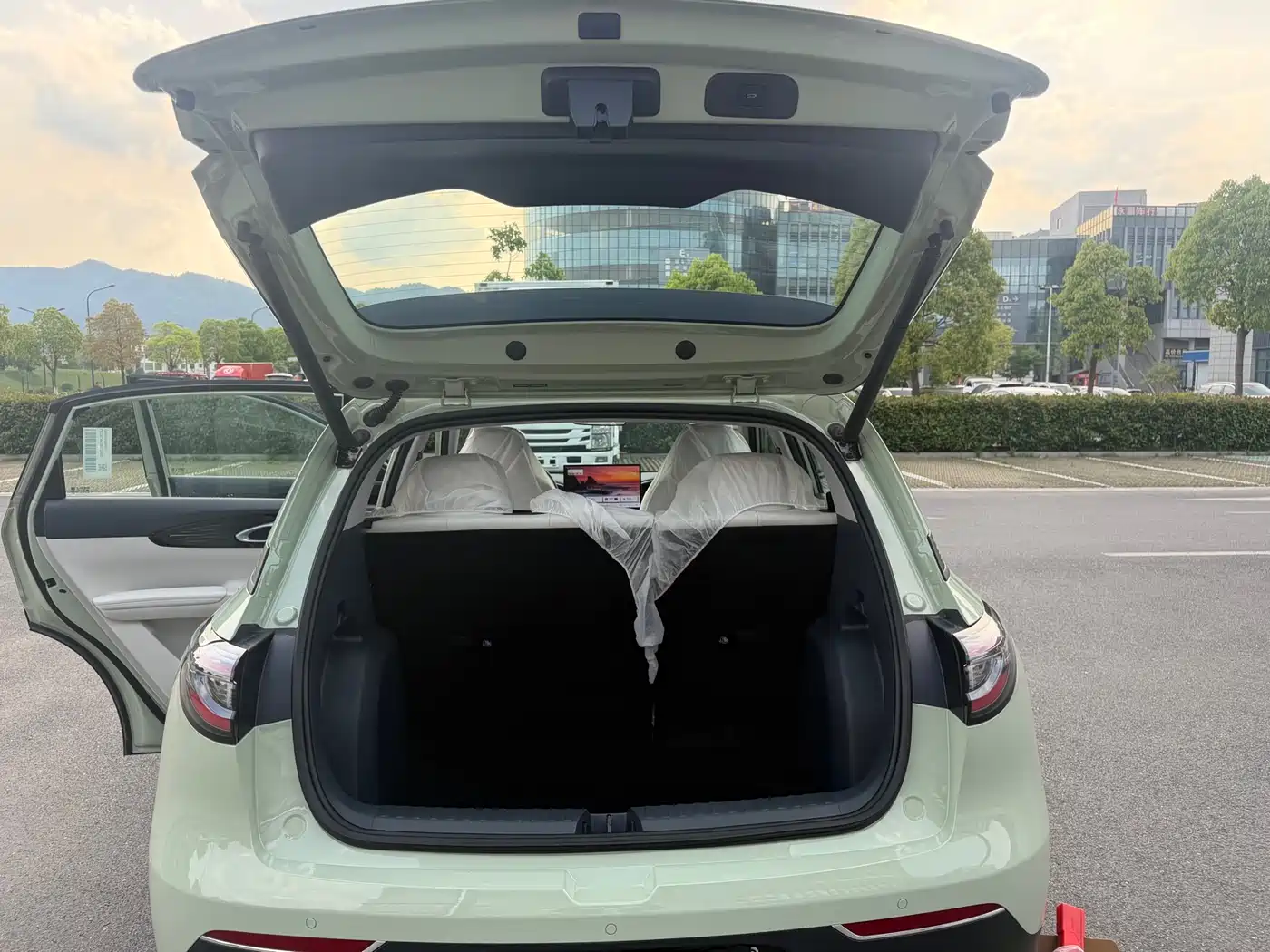 Geely Galaxy Starry Wish 2026 Model 310km Dream Edition фото 6
