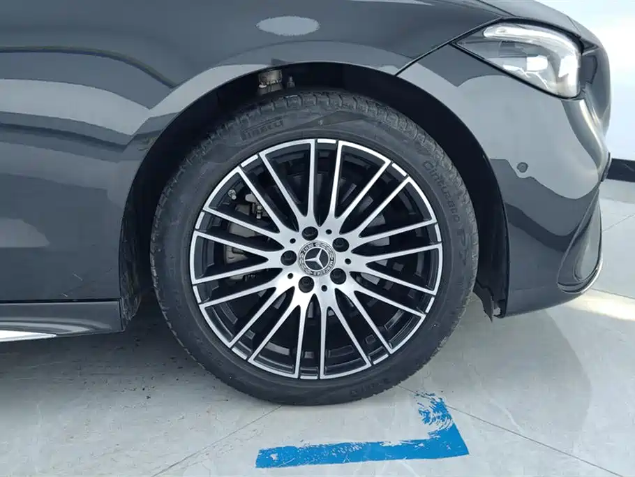Mercedes-Benz C-Class 2023 Facelift C 200 L Sport Edition фото 6
