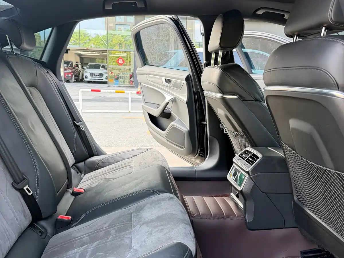 Audi A6L 2019 45 TFSI Premium Dynamic фото 9
