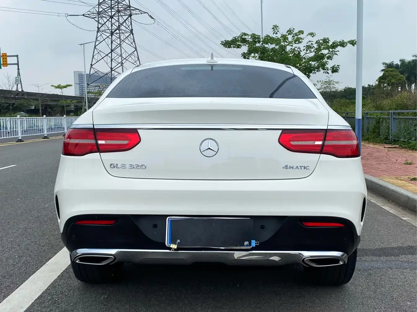 Mercedes-Benz GLE Coupe 2015 GLE 320 4MATIC Coupe SUV фото 8