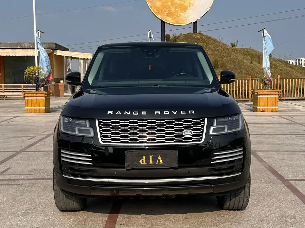 Land Rover Range Rover 2019 3.0 SC V6 Golden Age Edition фото 3