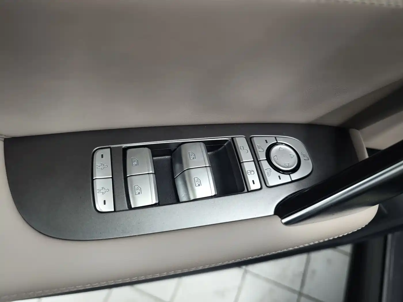 BYD Tang New Energy 2025 Smart Driving Edition DM-i 115KM Flagship фото 8