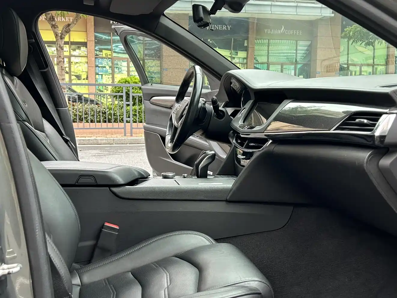 Cadillac CT6 2019 2019 28T Leading Sport Model