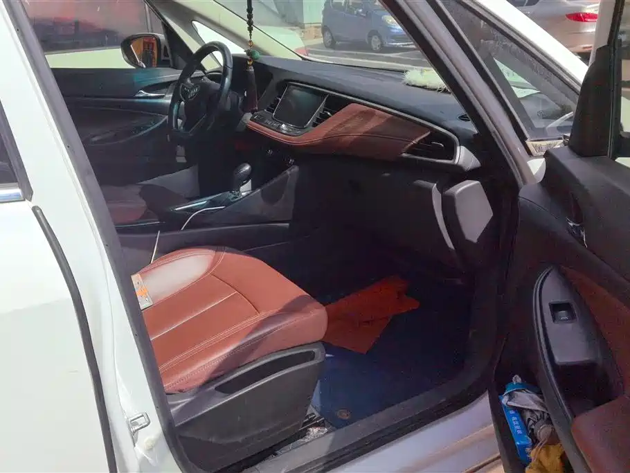 Buick GL6 2018 18T 6-Seater Premium фото 8