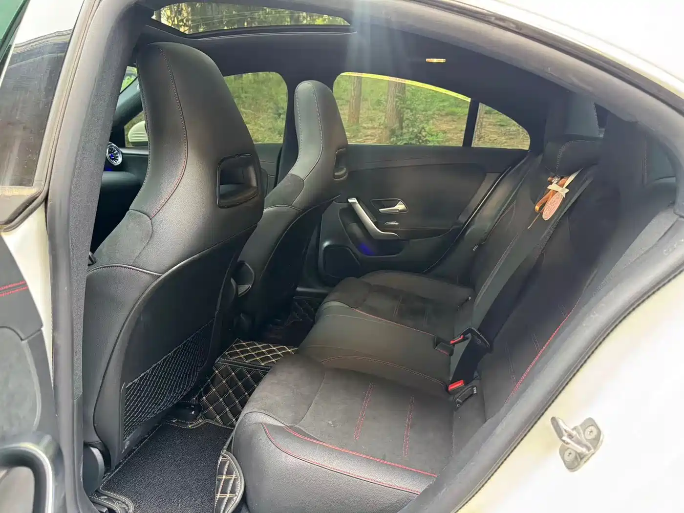 Mercedes-Benz CLA (Import) 2023 CLA 200 фото 7