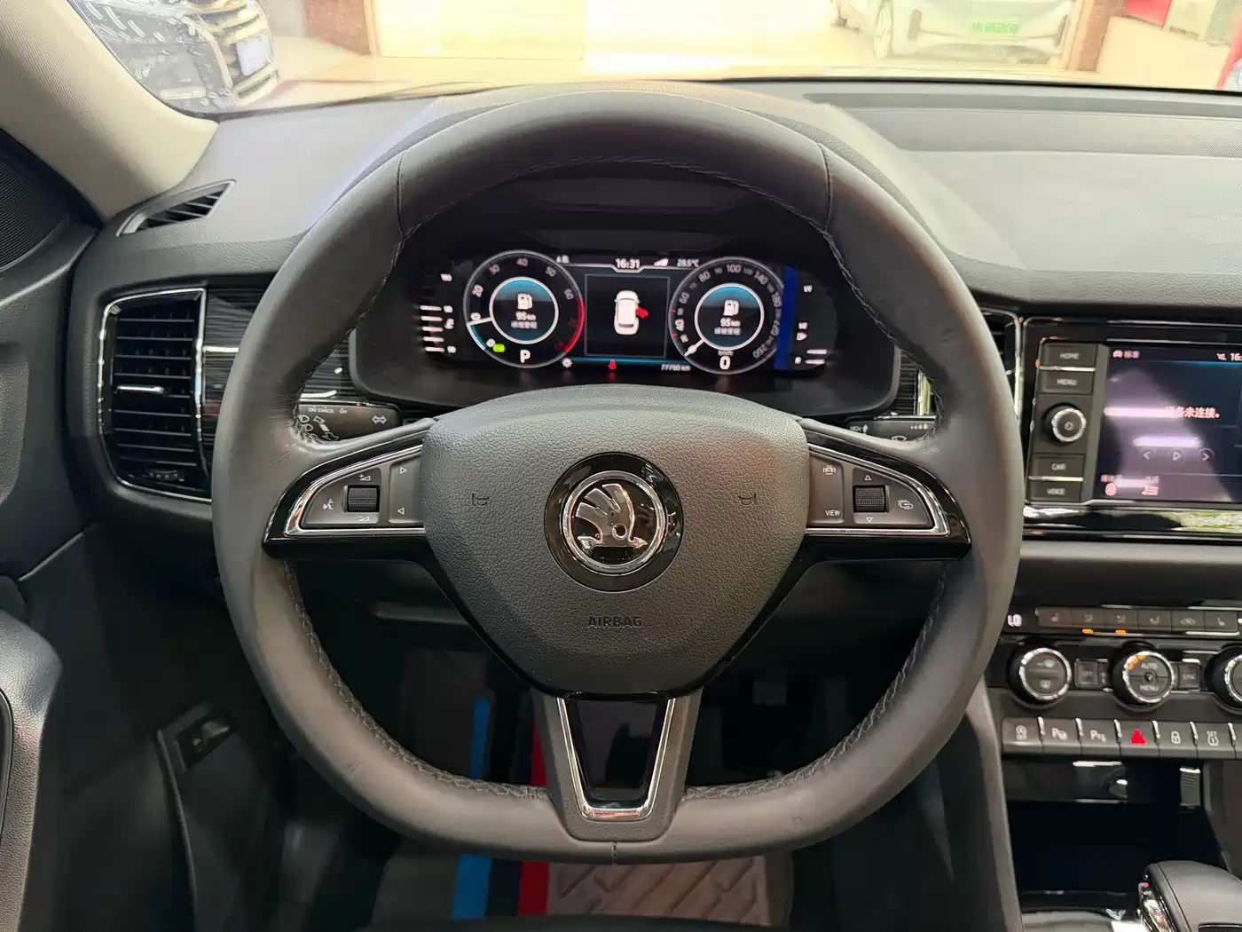 Škoda Kodiaq 2019 Facelift TSI330 7-Seater 2WD Luxury Premium Edition China V фото 15