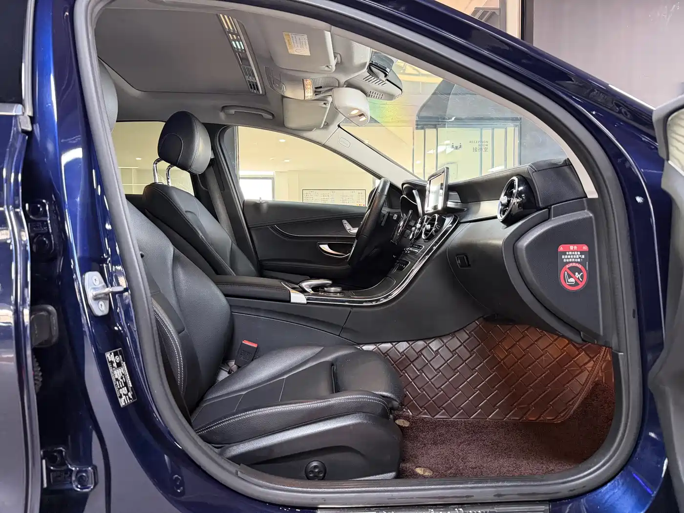 Mercedes-Benz C-Class 2016 C 180 L Sport фото 9