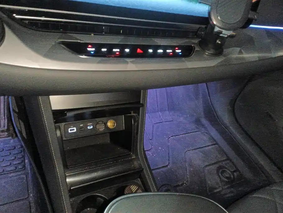 ARCFOX EXTREME FOX POLAR FOX ALPHA S6