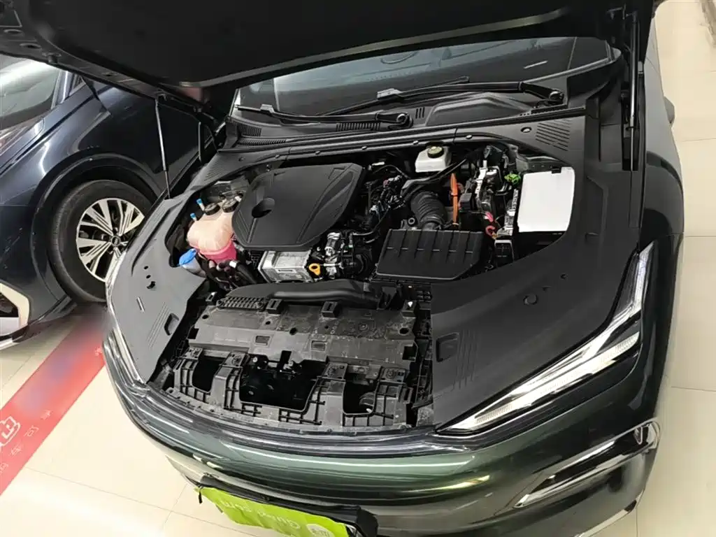 Geely Galaxy Galaxy Xingyao 8 2025 130km EM-P Starship Edition фото 20