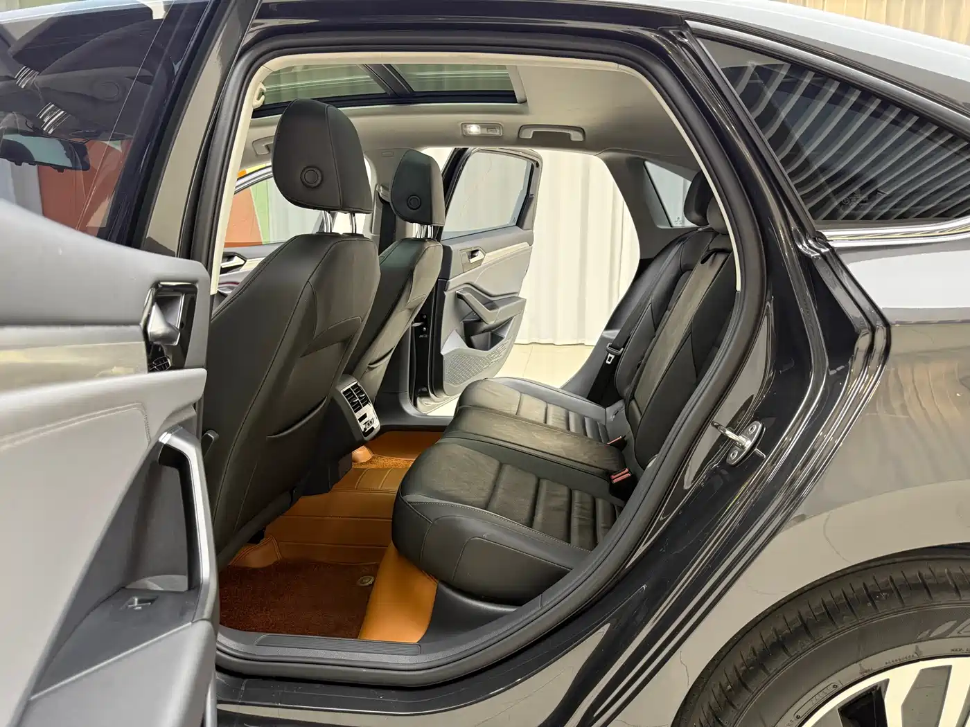 Volkswagen Sagitar 2021 280TSI DSG Surpassing Edition фото 8