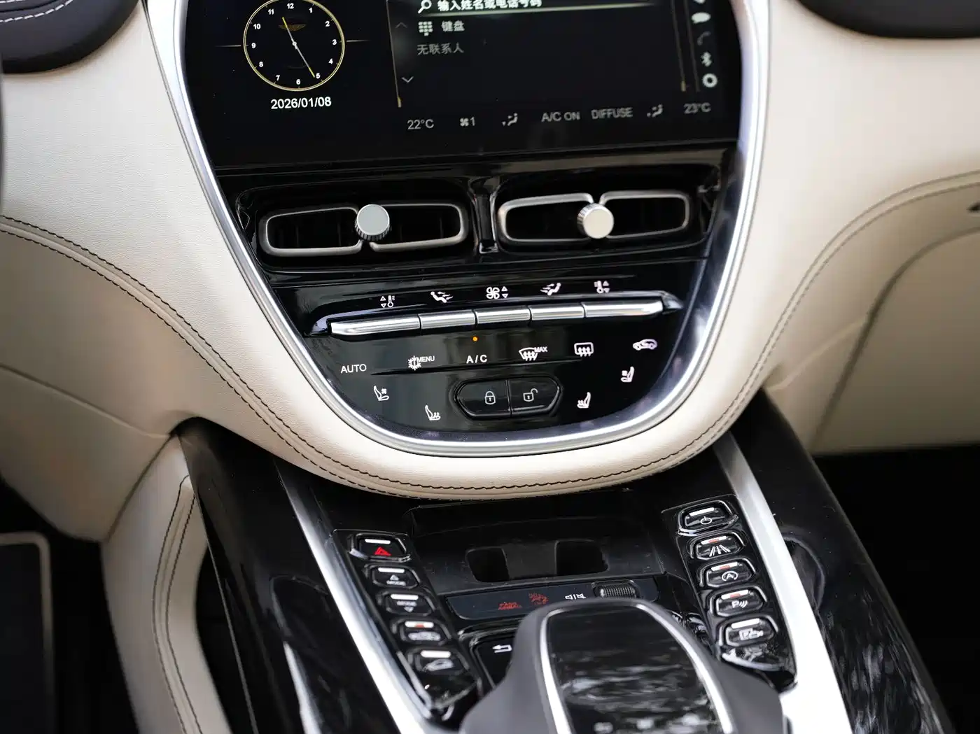 Aston Martin DBX 2023 2023 3.0T STRAIGHT-SIX
