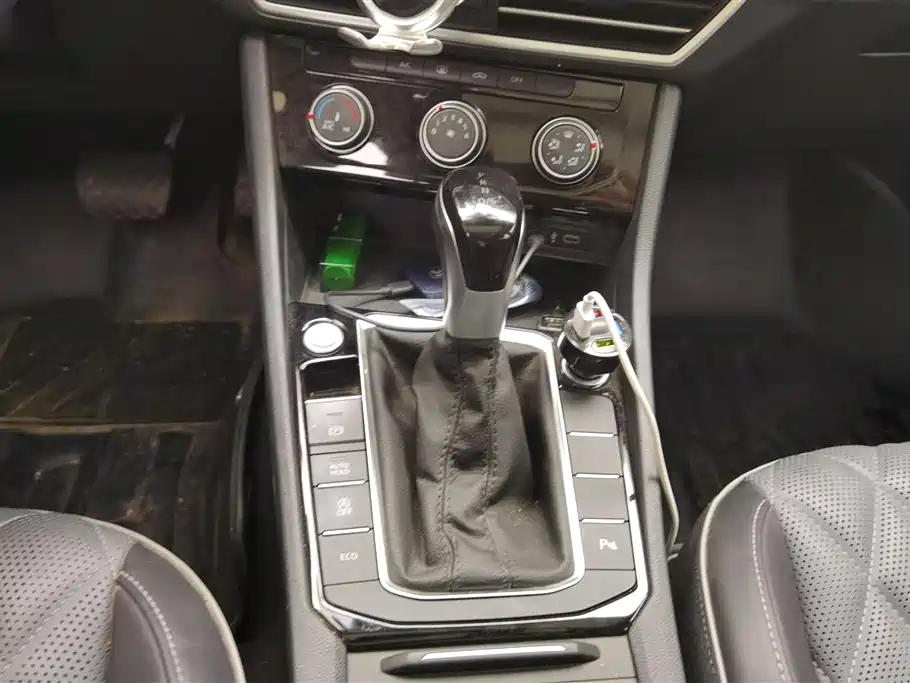 Volkswagen Sagitar 2024 300TSI DSG Surpass Edition фото 16