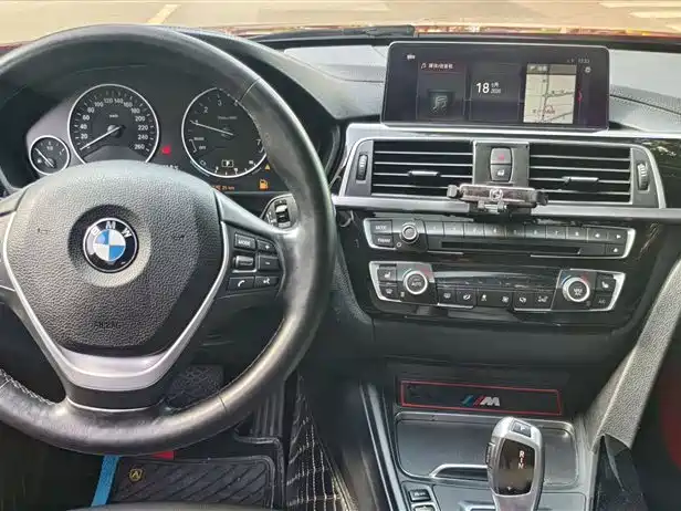 BMW 3 Series 2019 320Li Fashion Type фото 16