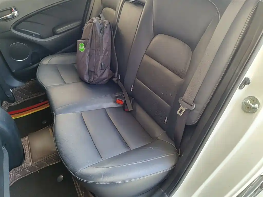 Kia K3 2016 1.6L Automatic GLS фото 17