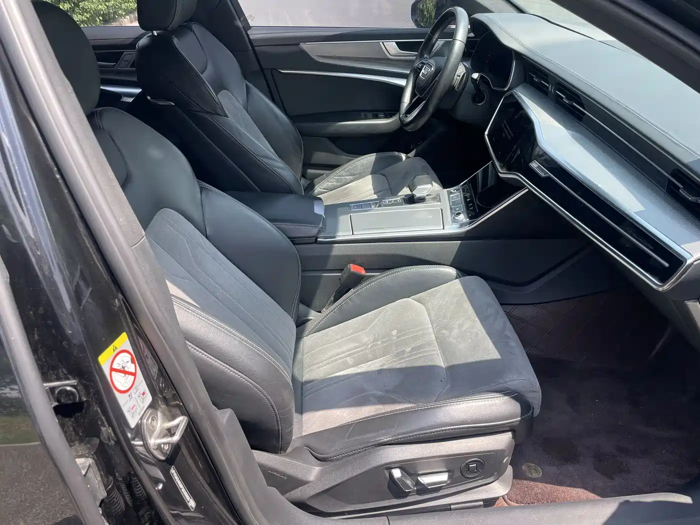 Audi A6L 2023 45 TFSI Premium Selection Dynamic фото 7
