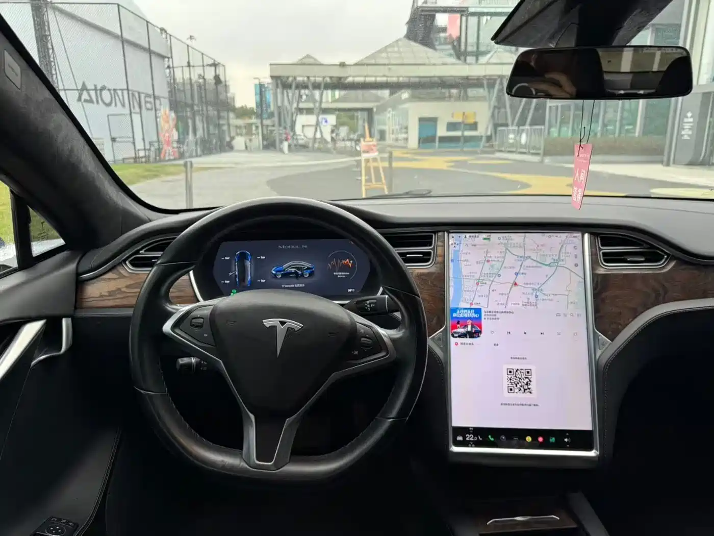 TESLA MODEL S