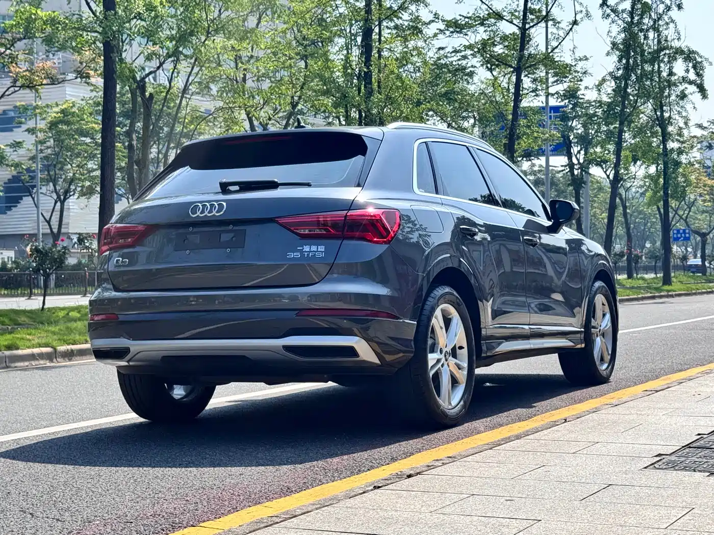 Audi Q3 2022 35 TFSI Fashion Elegance фото 4