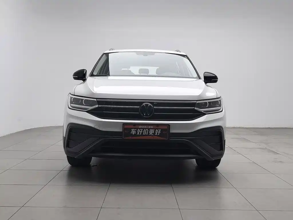 Фото 3 - Volkswagen Tiguan L