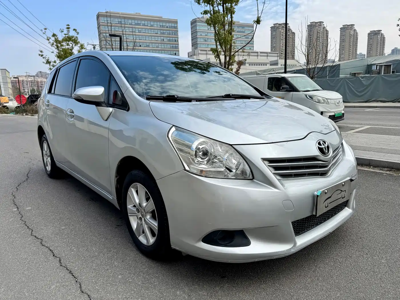 Toyota E'Z 2014 Xingyao 180E CVT Elite фото 3