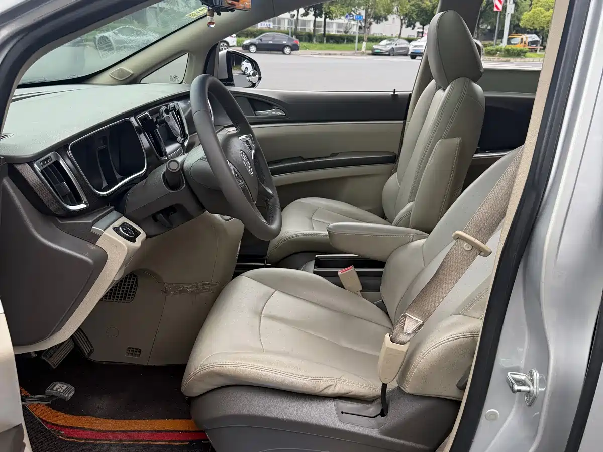 Buick GL8 2012 2011 2.4L LT Luxury Business Executive