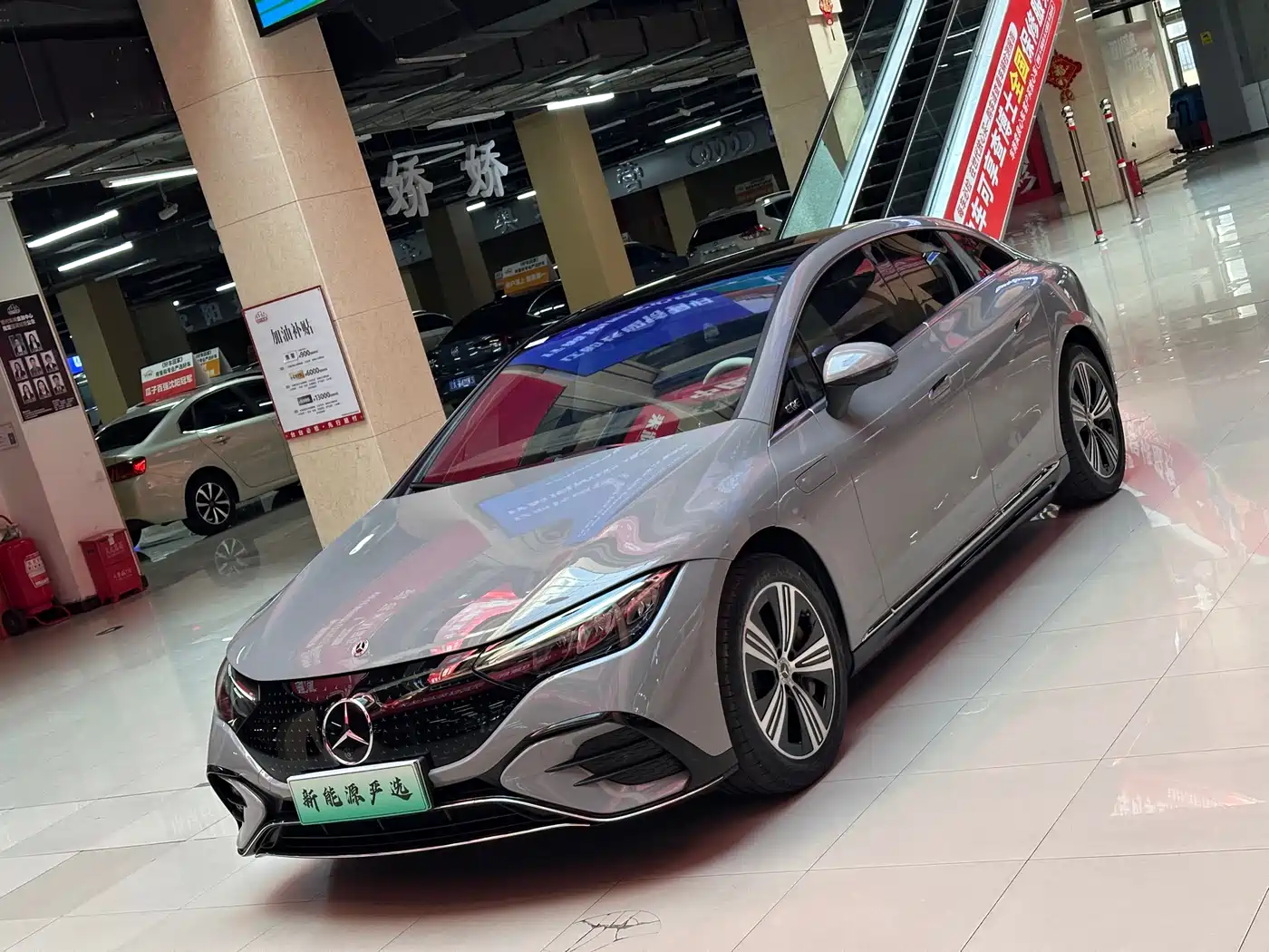 Mercedes-Benz EQE 2022 350 Luxury Edition фото 14