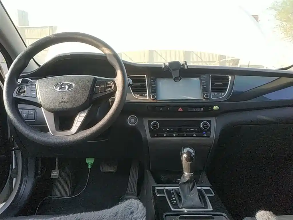 Hyundai Mistra 2014 1.8L Auto Smart GLS фото 10