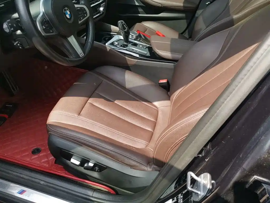 BMW 5 Series 2019 525Li M Sport Package фото 15