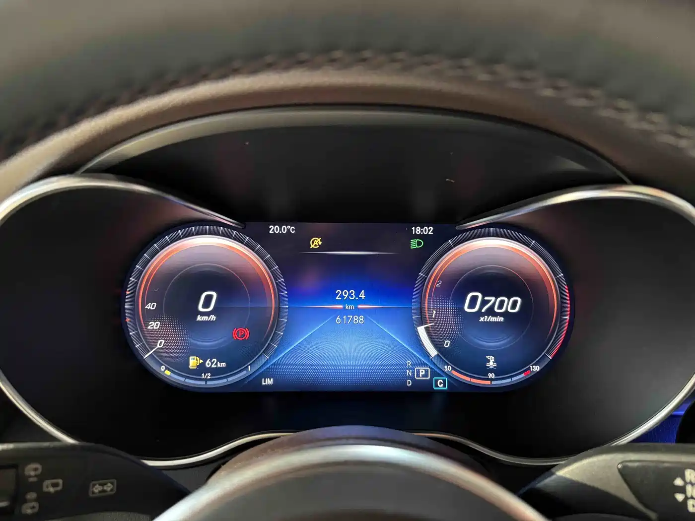 Mercedes-Benz GLC 2022 Facelift GLC 260 L 4MATIC Luxury Model фото 16