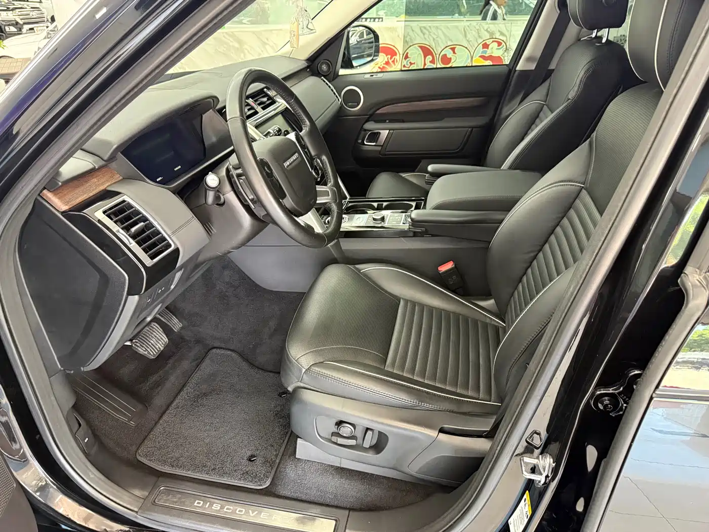 Land Rover Discovery 2018 3.0 SC V6 HSE фото 27