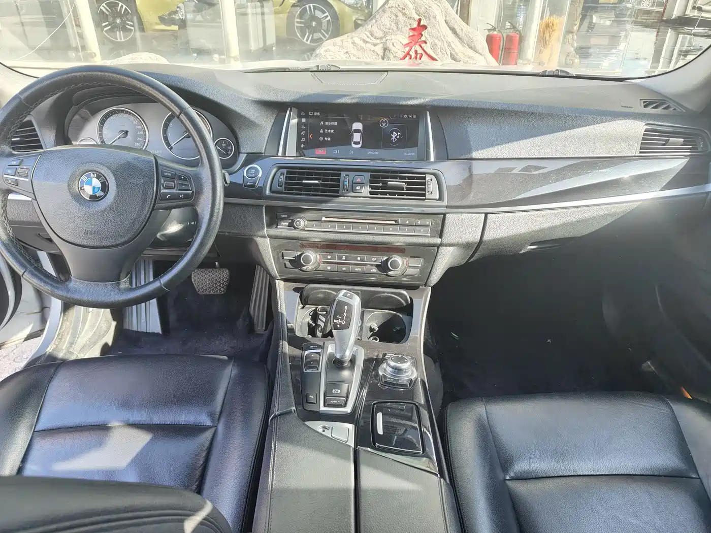 BMW 5 Series 2014 520Li Elegance фото 5