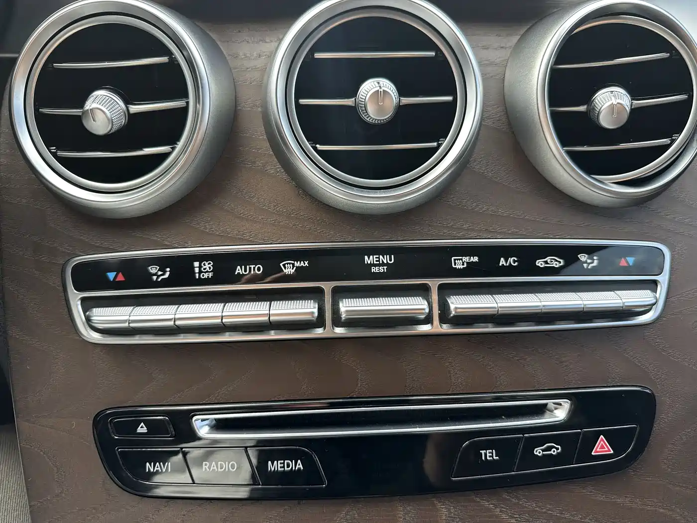 Mercedes-Benz GLC 2019 Facelift GLC 300 L 4MATIC Dynamic фото 17