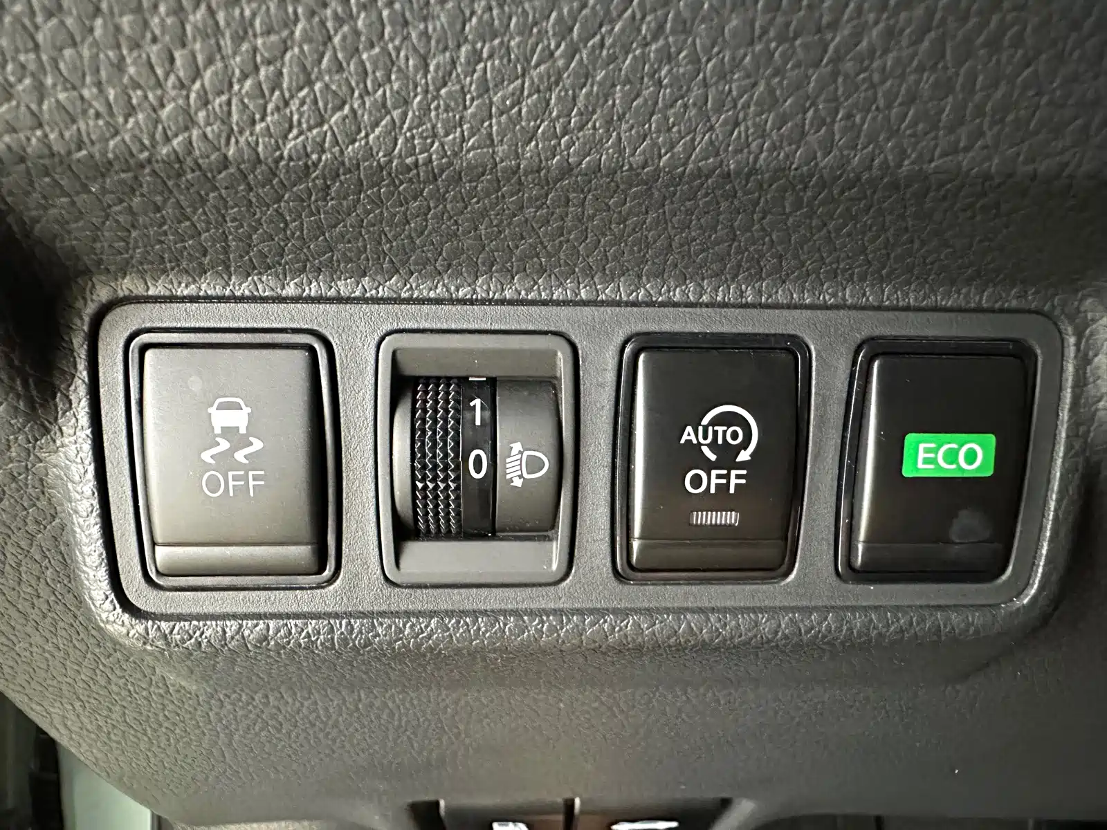 Фото 15 - Nissan Tiida