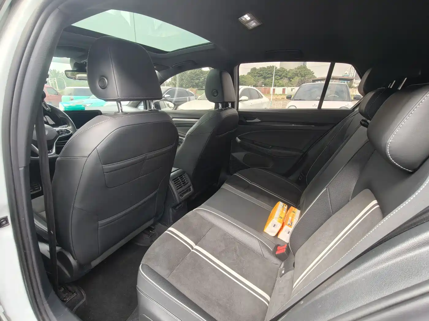 Volkswagen Golf 2021 280TSI DSG R-Line фото 8