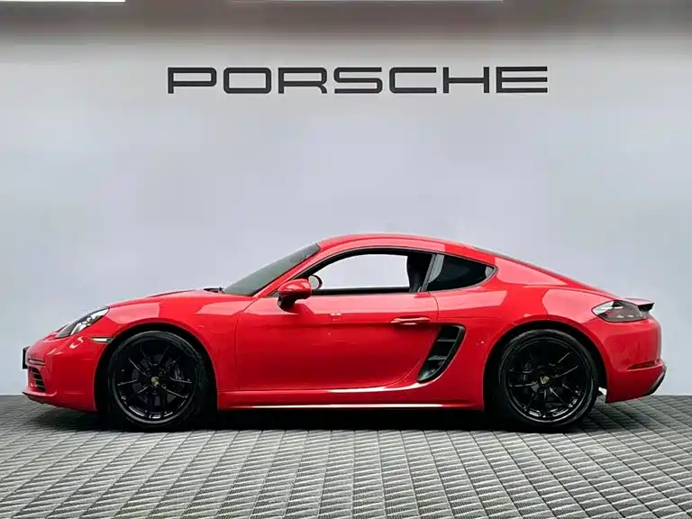 Porsche 718 2016 Cayman 2.0T фото 4