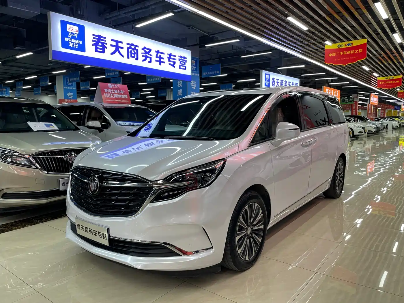 Buick GL8 2022 ES Landmark 653T Flagship