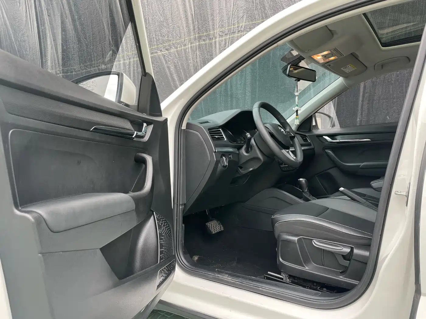 Škoda Kamiq 2022 1.5L Automatic Comfort Edition фото 17