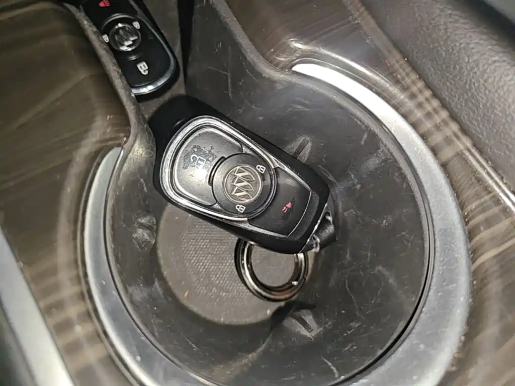 Buick Envision Plus 2020 20T FWD Leading фото 17