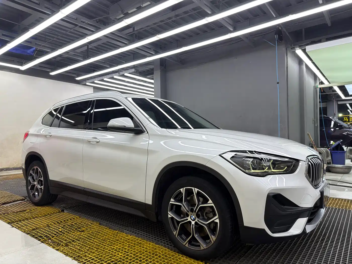 BMW X1 2022 sDrive25Li Leading фото 3