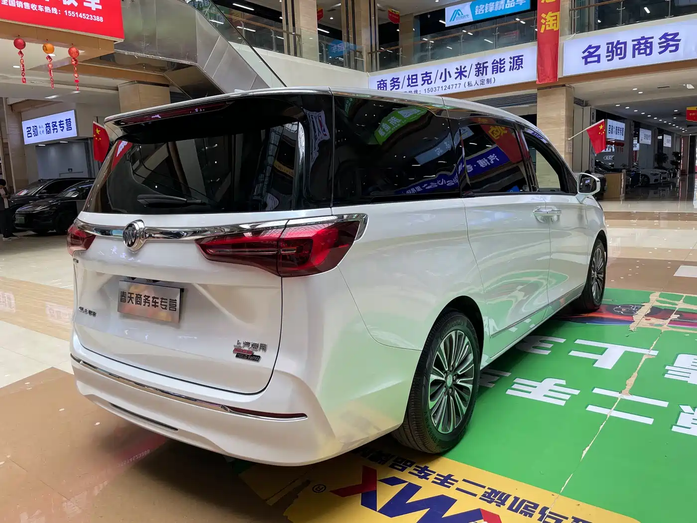 Buick GL8 2022 ES Landmark 653T Flagship фото 8