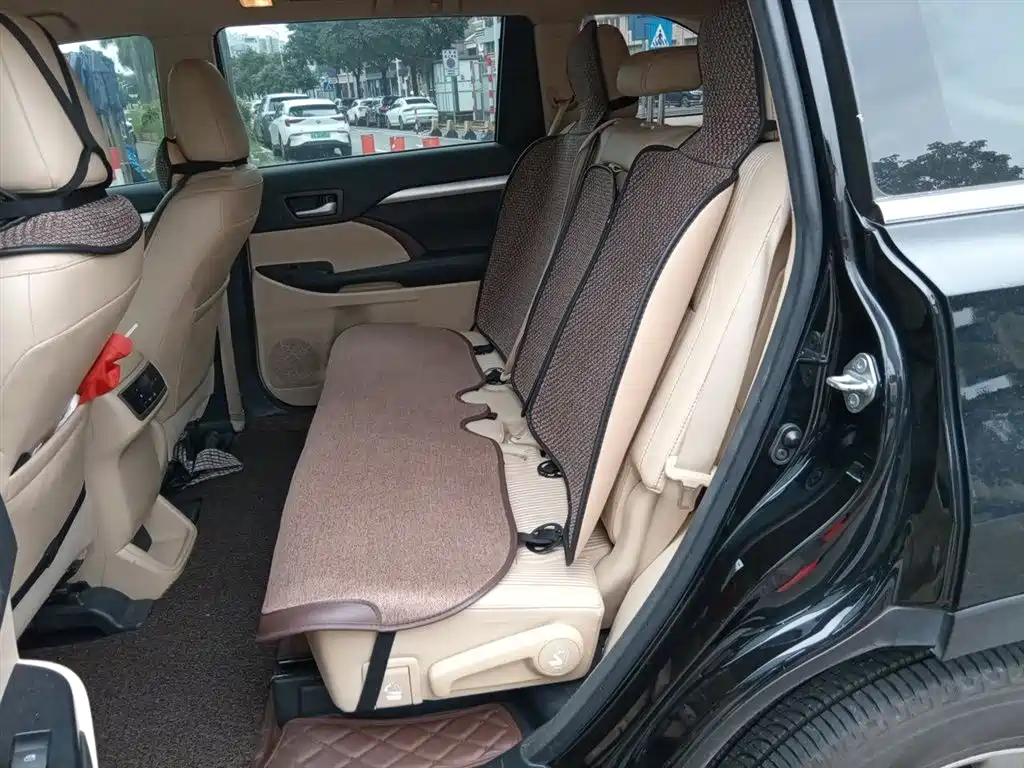 Toyota Highlander 2015 2.0T FWD Elite Edition 7-seater фото 18