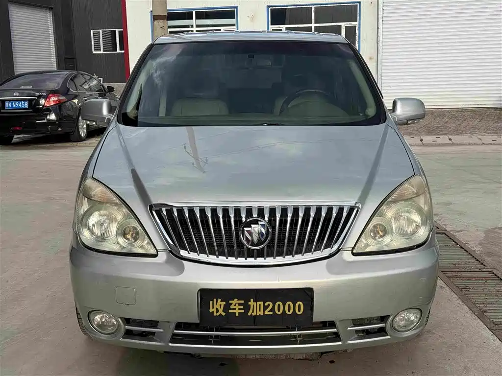Фото 2 - Buick GL8