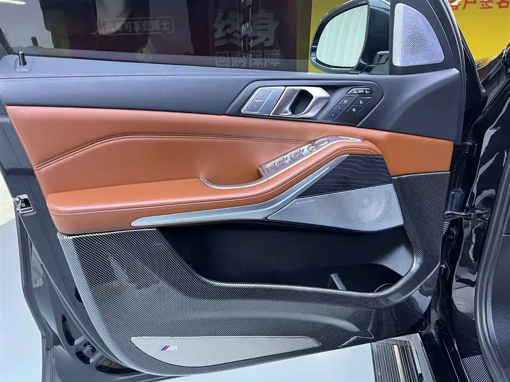 BMW X7 2022 xDrive40i Exclusive M Sport Package фото 17
