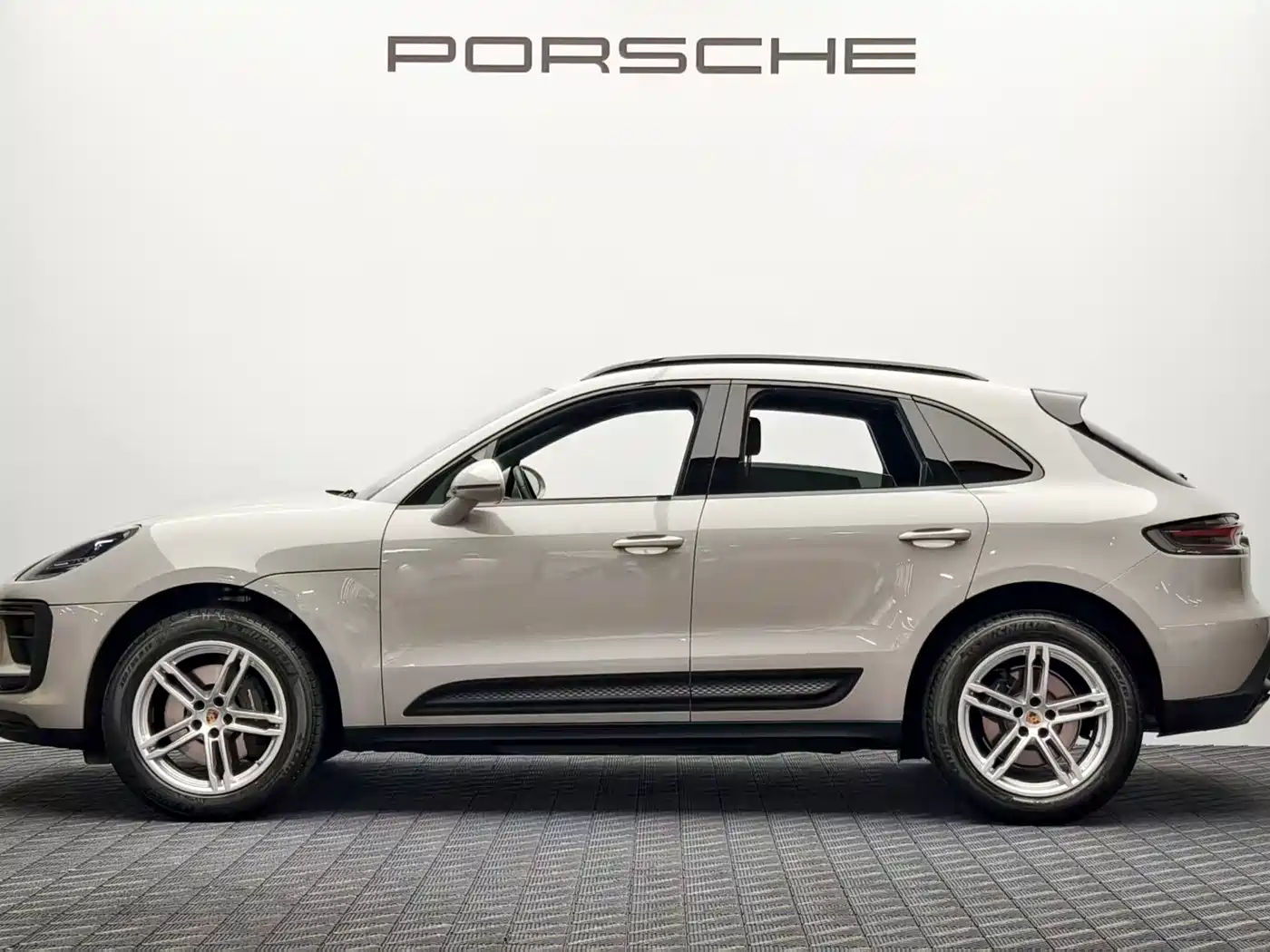 Porsche Macan 2024 Macan 2.0T фото 4
