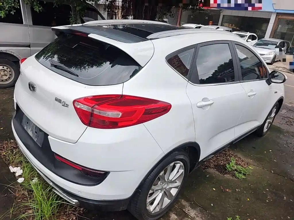 Photo 7 - Geely Emgrand GS