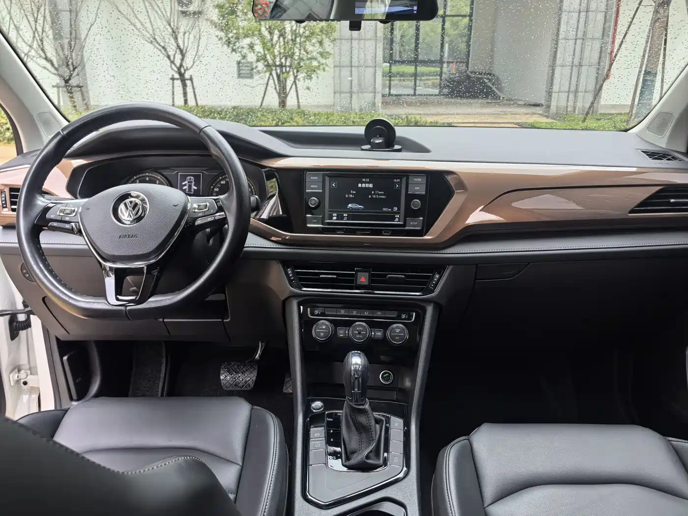 Volkswagen Tharu 2020 280TSI 2WD Comfort Edition China VI фото 14