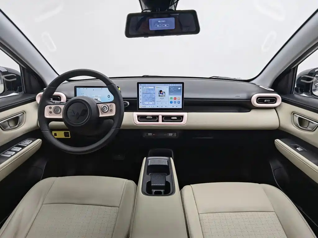 Photo 5 - Wuling Motors Wuling Binguo PLUS