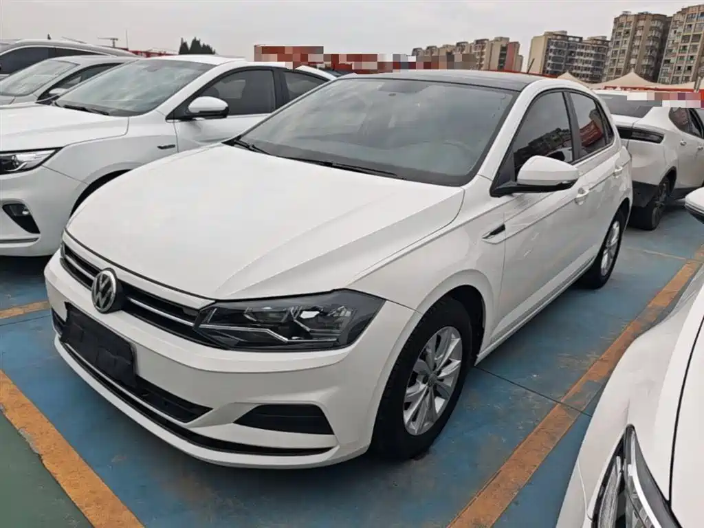 Volkswagen Polo 2019 Plus 1.5L Automatic Colorful Tech Edition фото 2
