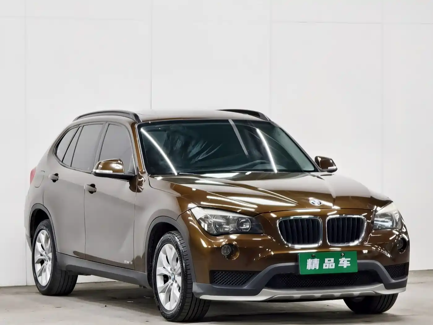 BMW X1 2014 sDrive18i Fashion Edition фото 3