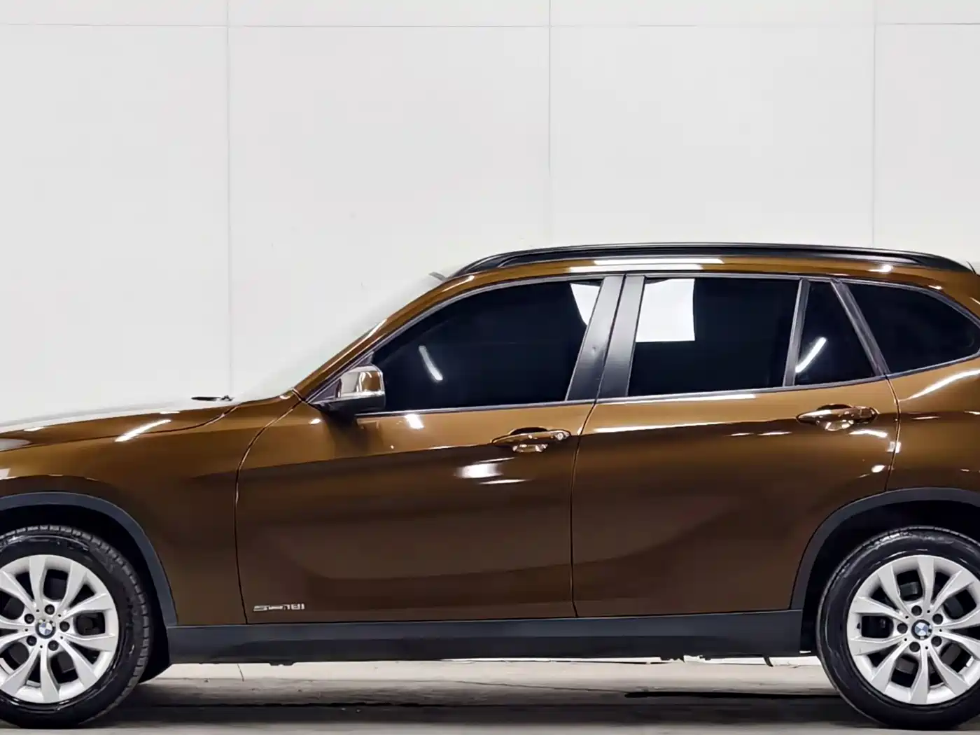 BMW X1 2014 sDrive18i Fashion Edition фото 7